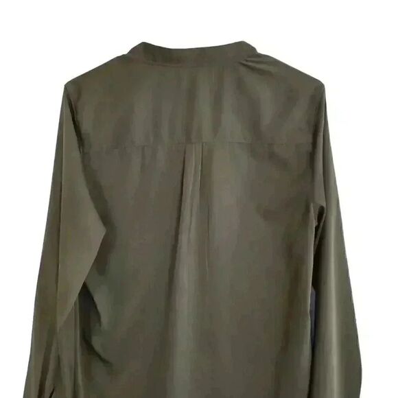 Banana Republic Women's Khaki Green Polyester Long Sleeve V-Neck Shirt w Gold Zi - Picture 9 of 9
